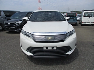 TOYOTA HARRIER 2019