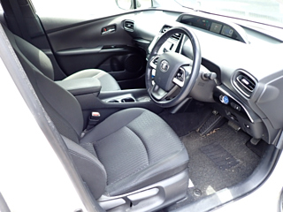 TOYOTA PRIUS 2018