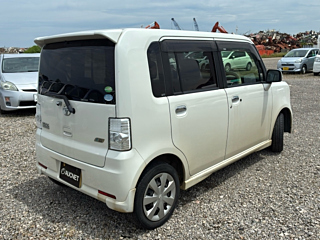 TOYOTA PIXIS SPACE 2015