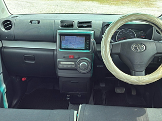 TOYOTA PIXIS SPACE 2015