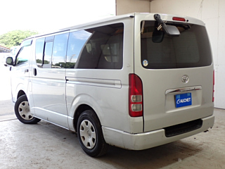 TOYOTA HIACE VAN 2012