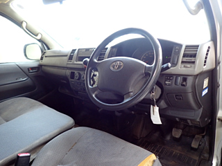 TOYOTA HIACE VAN 2012