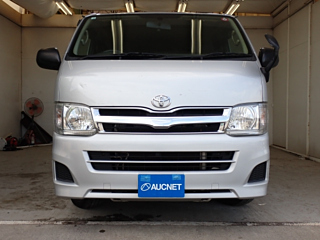 TOYOTA HIACE VAN 2012