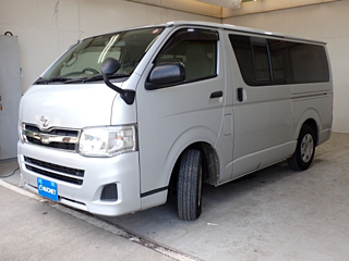 TOYOTA HIACE VAN 2012