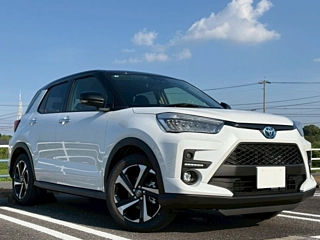 TOYOTA RAIZE 2025