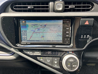 TOYOTA AQUA 2017