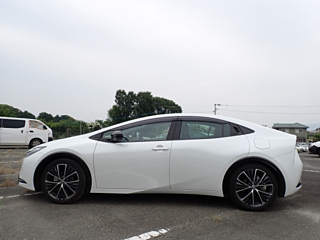 TOYOTA PRIUS 2025