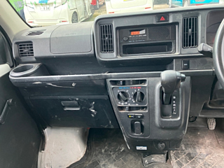 DAIHATSU HIJET VAN 2019