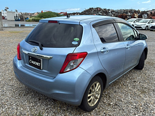 TOYOTA VITZ 2013