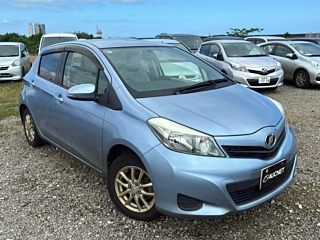 TOYOTA VITZ 2013
