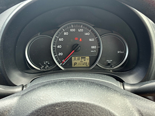 TOYOTA VITZ 2013