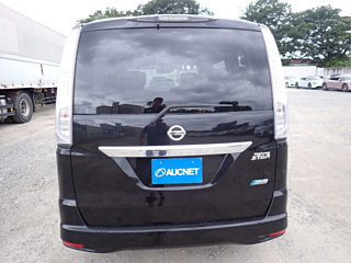 NISSAN SERENA 2013