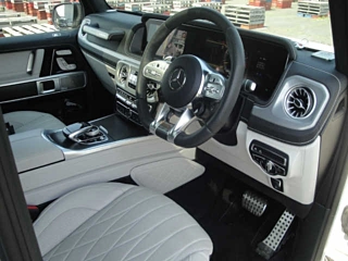 MERCEDES BENZ AMG 2023