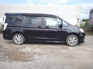 HONDA STEP WAGON 2010