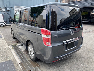 HONDA STEP WAGON 2011