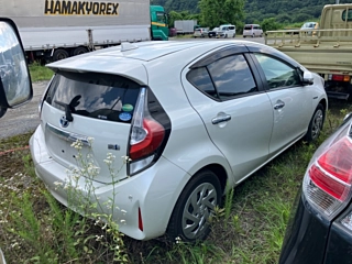 TOYOTA AQUA 2019