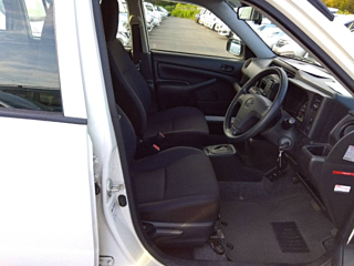 TOYOTA PROBOX 2017