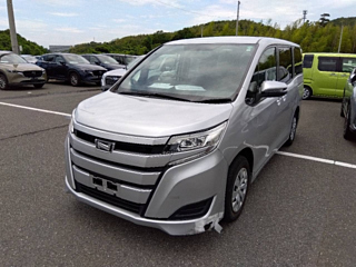 TOYOTA NOAH 2018