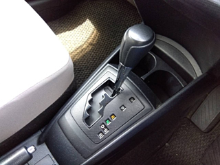TOYOTA COROLLA AXIO 2015