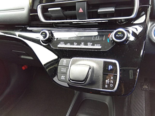 TOYOTA AQUA 2023