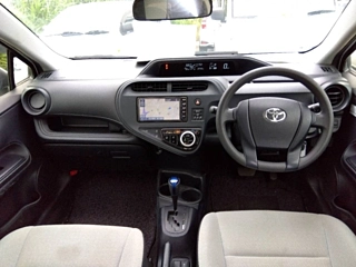 TOYOTA AQUA 2021