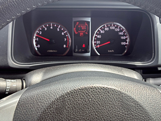 NISSAN SERENA 2010