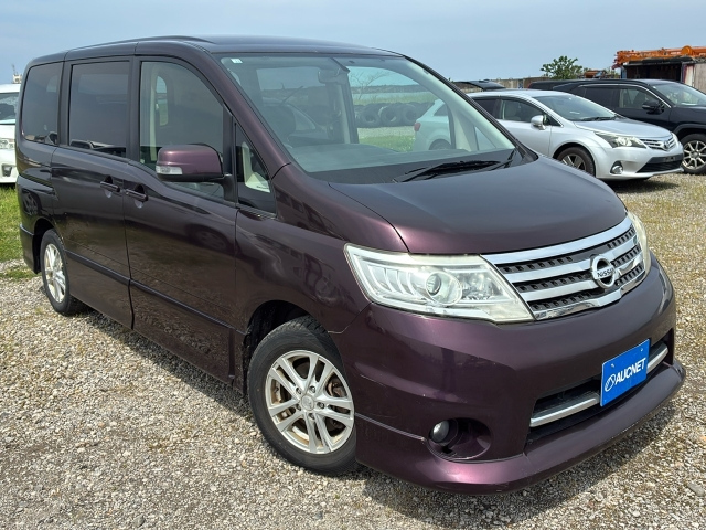 NISSAN SERENA 2010