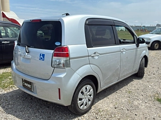 TOYOTA SPADE 2017