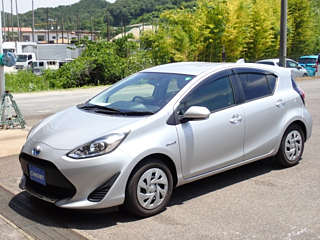 TOYOTA AQUA 2020