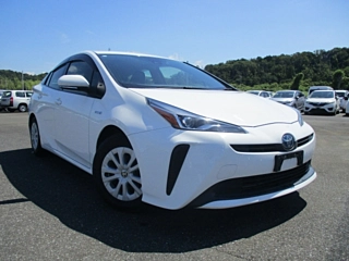TOYOTA PRIUS 2019
