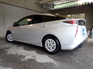 TOYOTA PRIUS 2018