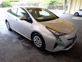 TOYOTA PRIUS 2018