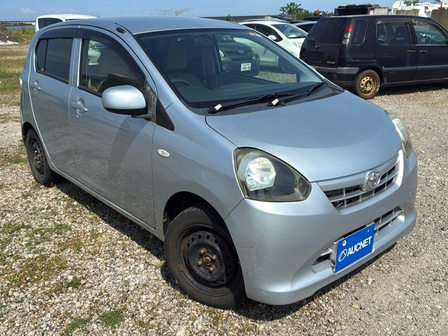 TOYOTA PIXIS EPOCH 2012