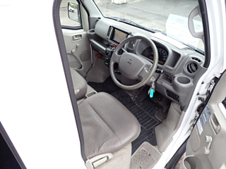 NISSAN CLIPPER VAN 2017