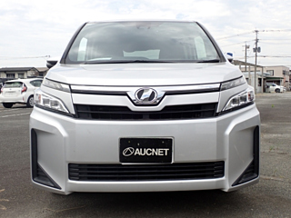 TOYOTA VOXY 2020