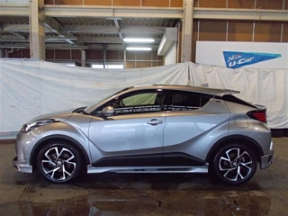 TOYOTA C-HR 2019