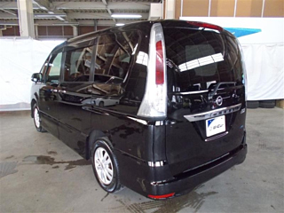 NISSAN SERENA 2013