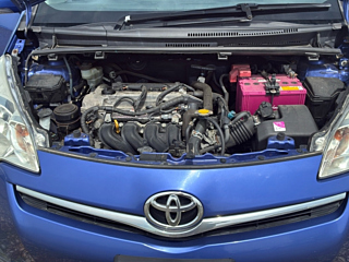 TOYOTA RACTIS 2011