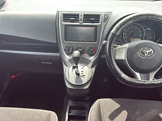 TOYOTA RACTIS 2011
