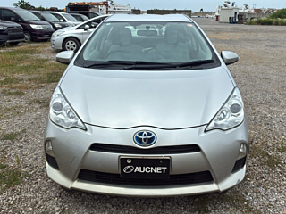TOYOTA AQUA 2012