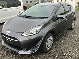 TOYOTA AQUA 2019