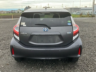 TOYOTA AQUA 2019