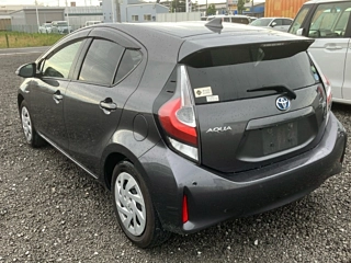 TOYOTA AQUA 2019