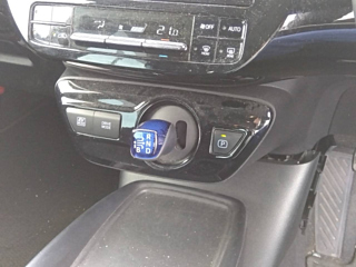 TOYOTA PRIUS 2022