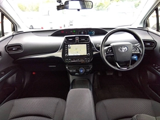 TOYOTA PRIUS 2022