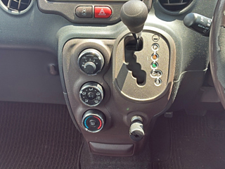 TOYOTA PORTE 2014