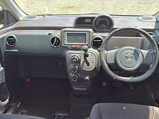 TOYOTA PORTE 2014