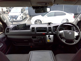 TOYOTA HIACE VAN 2020