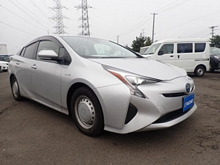 TOYOTA PRIUS 2017