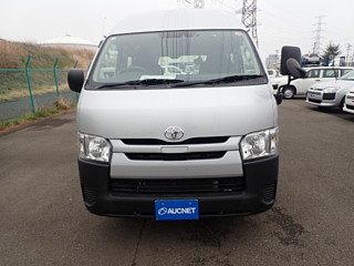 TOYOTA HIACE VAN 2019